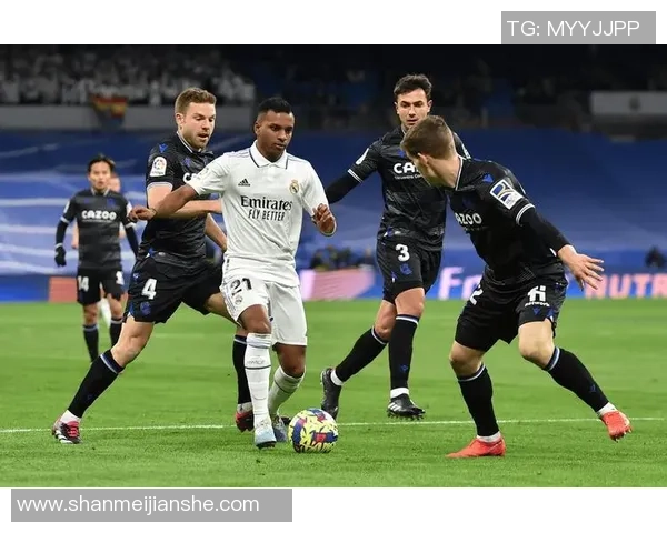 2018年巴萨罗那与皇家马德里经典对决回顾与分析