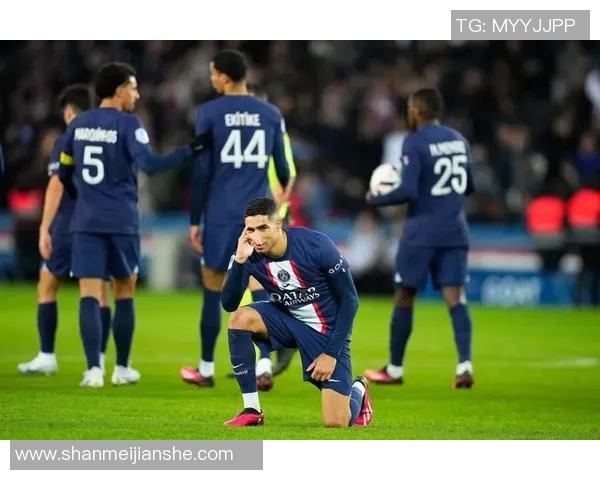 曼城与巴萨罗那U19在欧冠赛场的精彩对决与战术分析