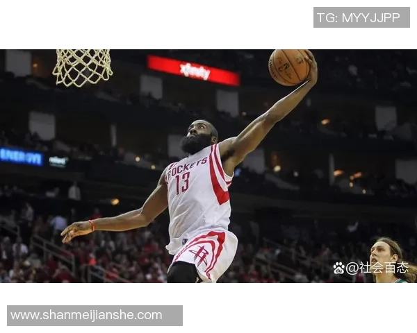 火箭队与勇士队激战四月一日谁能在季后赛争夺中占得先机